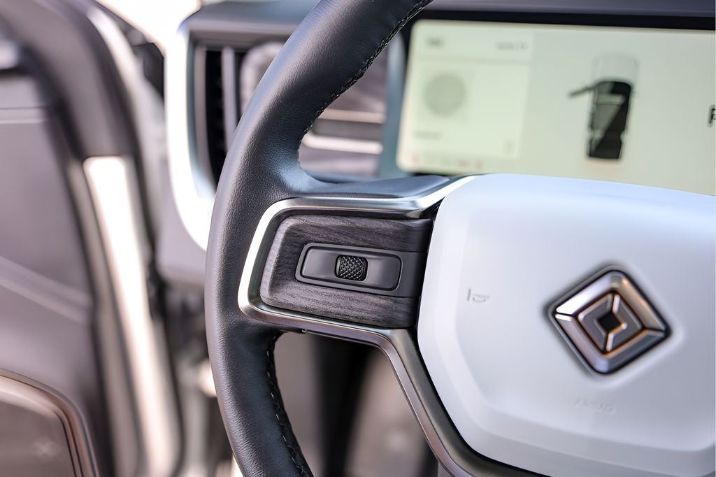 2024 Rivian R1S Adventure Quad Motor Large Pack