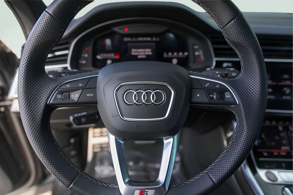 2023 Audi SQ7 Premium Plus quattro