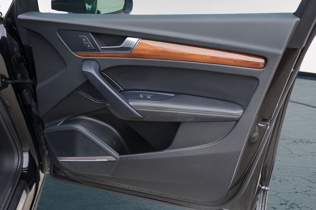 2022 Audi Q5 45 S line Prestige quattro