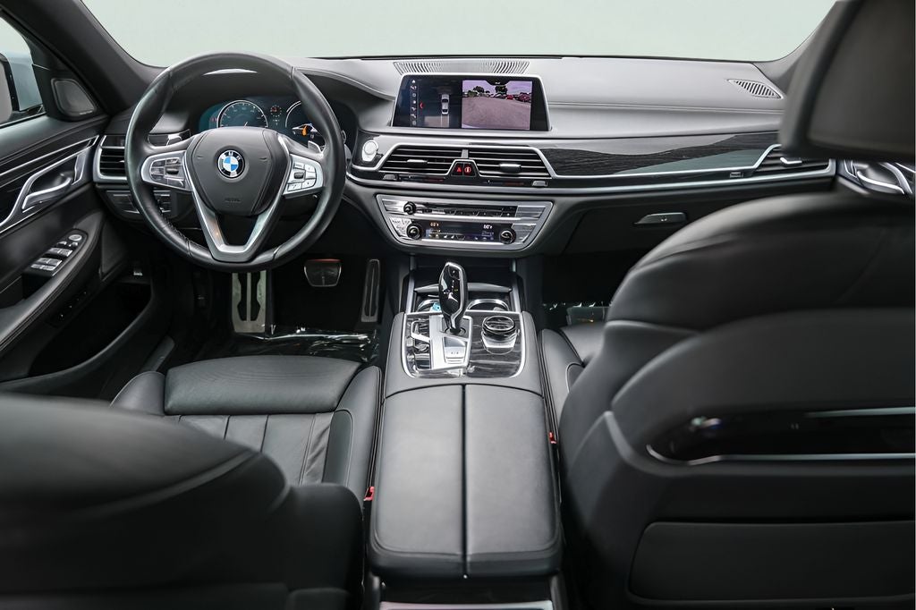 2019 BMW 7 Series 740i