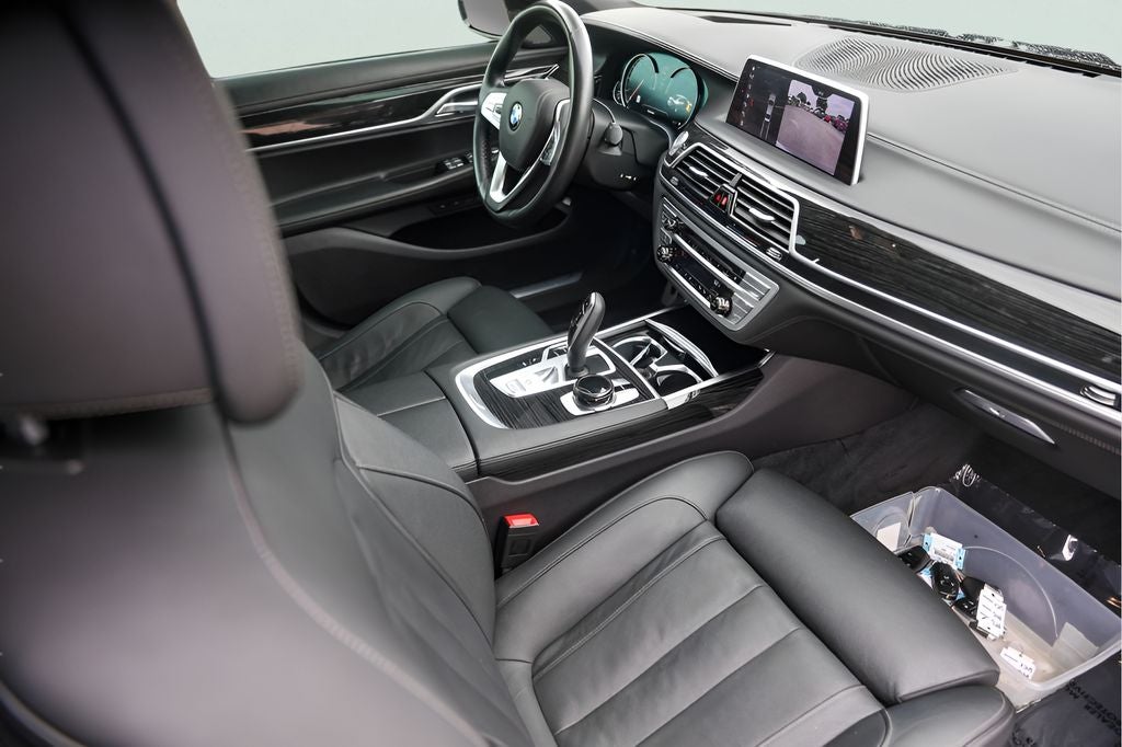 2019 BMW 7 Series 740i