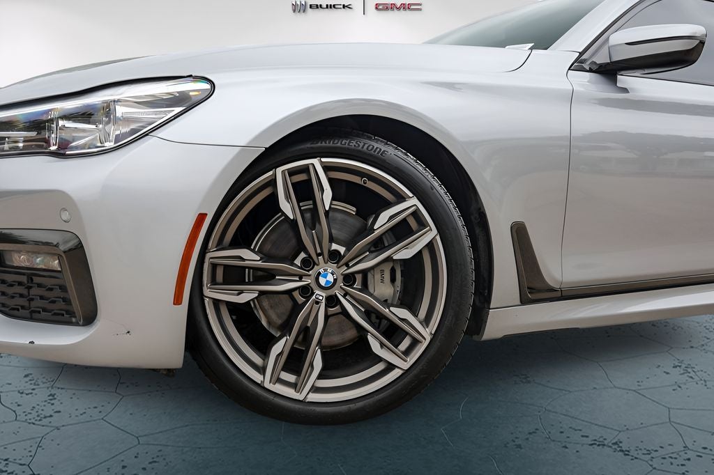2019 BMW 7 Series 740i