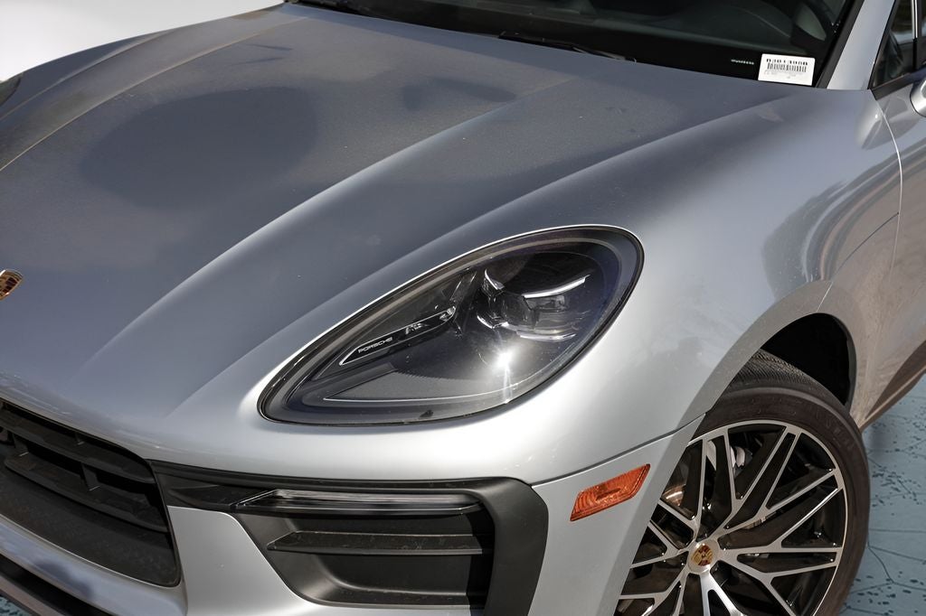 2024 Porsche Macan Base