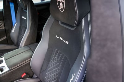 2024 Lamborghini Urus Performante