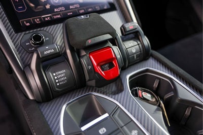 2024 Lamborghini Urus Performante