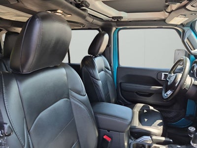 2020 Jeep Wrangler Unlimited Sahara Altitude