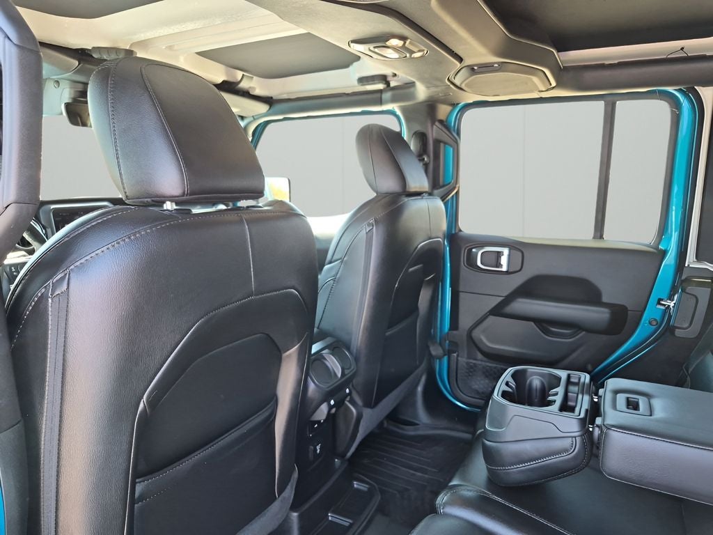 2020 Jeep Wrangler Unlimited Sahara Altitude