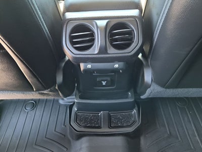 2020 Jeep Wrangler Unlimited Sahara Altitude
