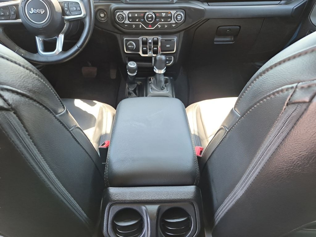 2020 Jeep Wrangler Unlimited Sahara Altitude