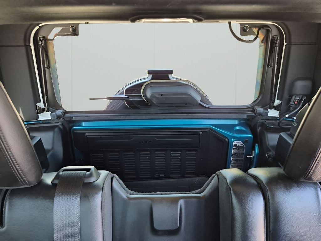 2020 Jeep Wrangler Unlimited Sahara Altitude