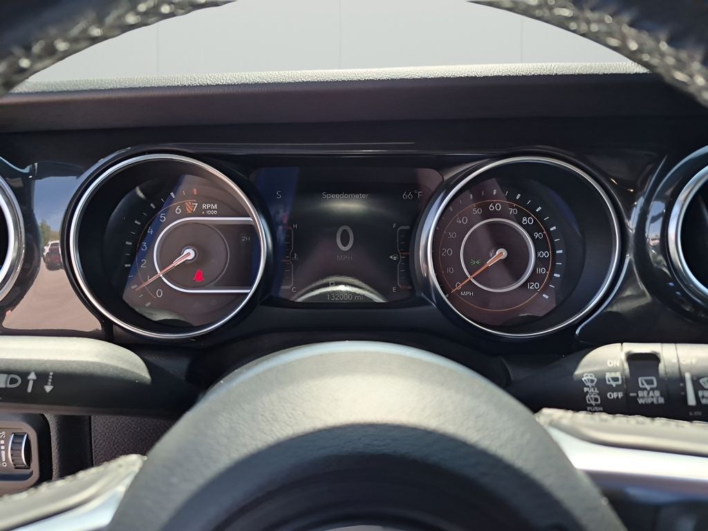 2020 Jeep Wrangler Unlimited Sahara Altitude