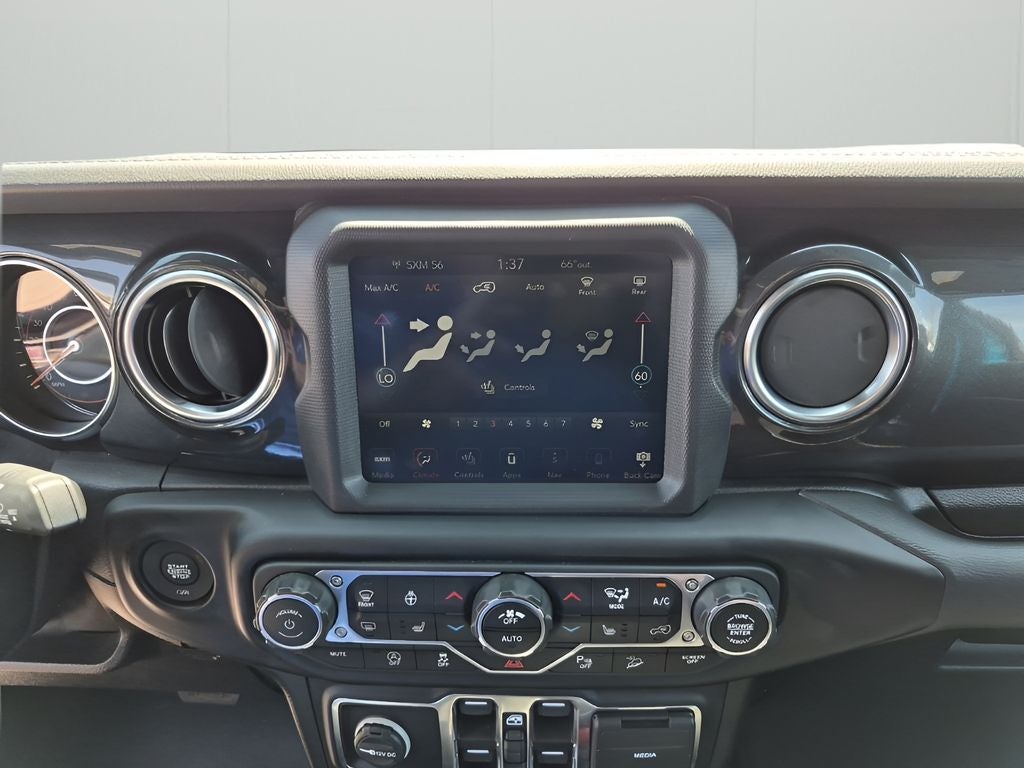 2020 Jeep Wrangler Unlimited Sahara Altitude