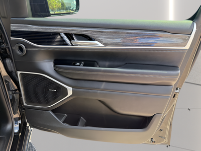 2022 Jeep Wagoneer Series III