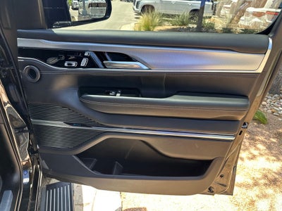 2023 Jeep Grand Wagoneer Series II