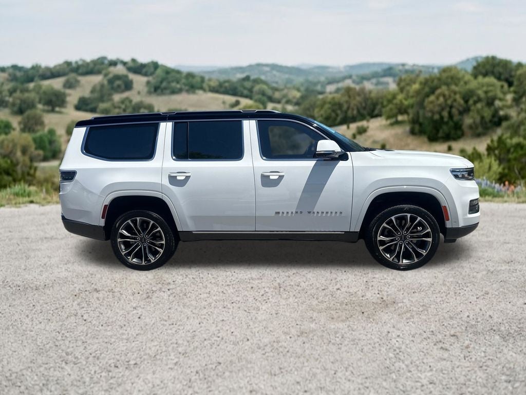 2022 Jeep Grand Wagoneer Series III