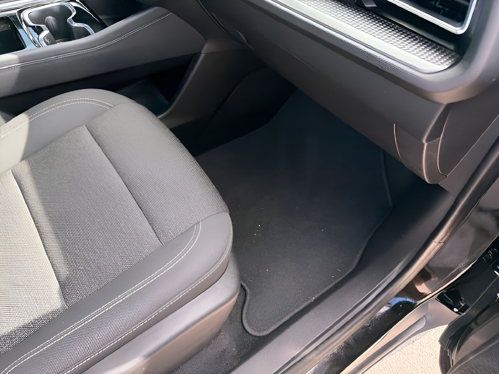 2024 Chevrolet Traverse LS