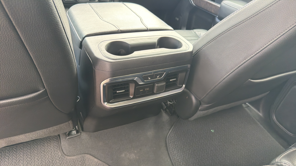 2023 GMC Sierra 2500HD Denali