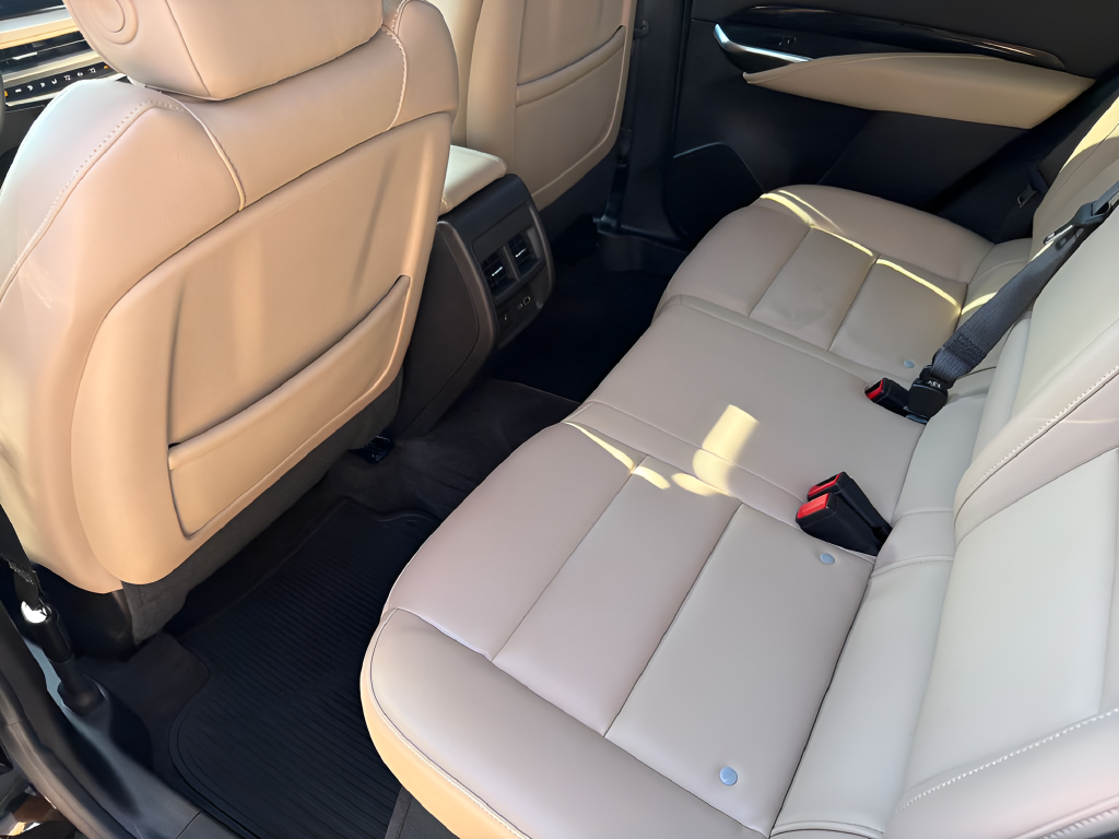 2024 Cadillac XT4 Luxury