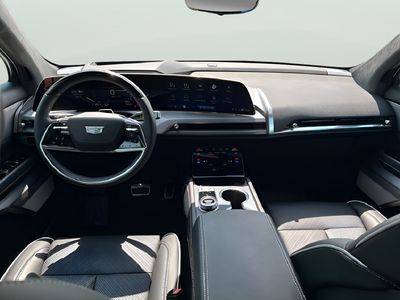 2026 Cadillac VISTIQ Platinum