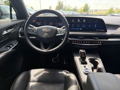 2024 Cadillac XT4 Sport