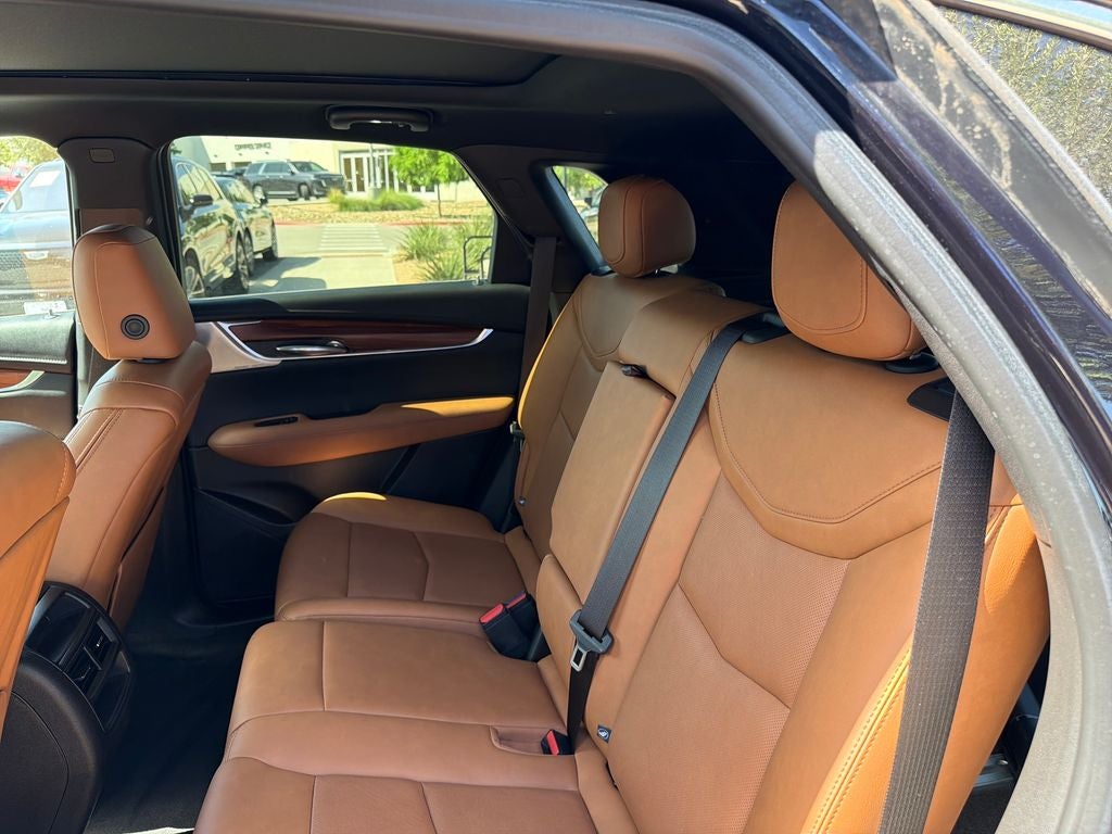 2022 Cadillac XT5 Premium Luxury