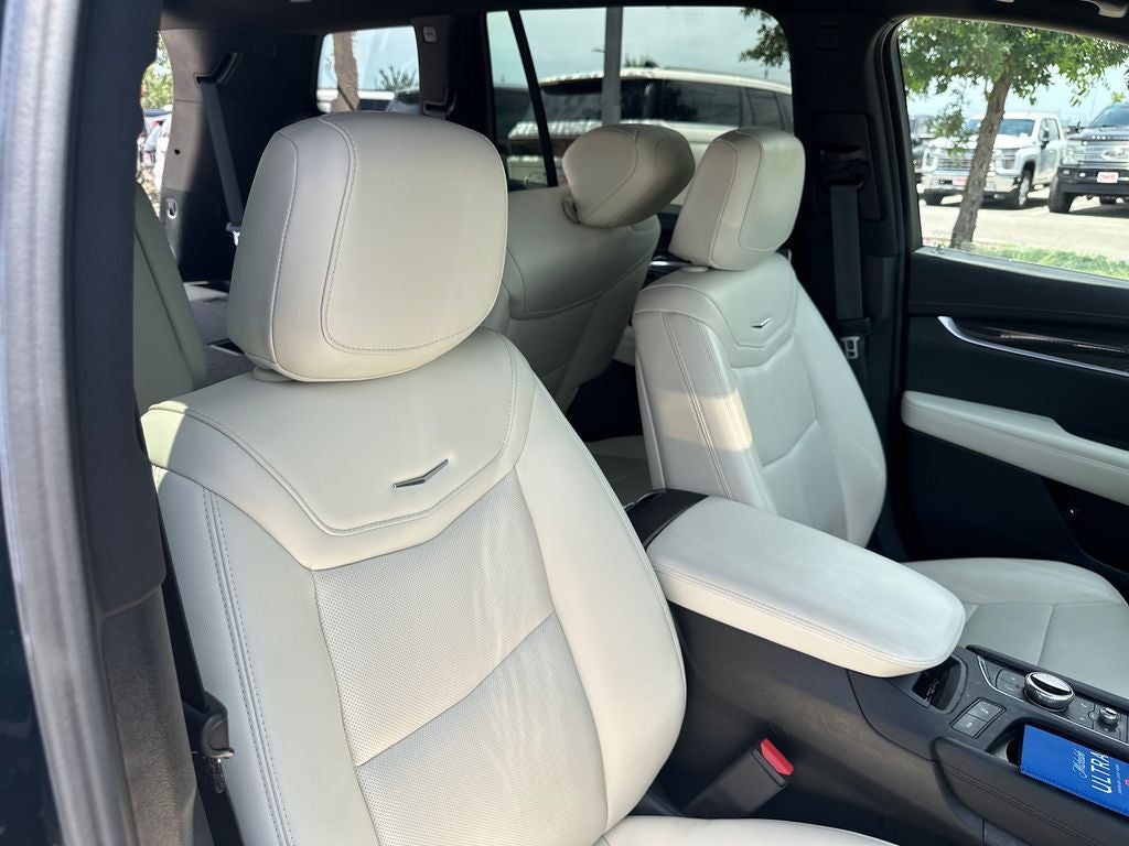 2025 Cadillac XT6 Sport