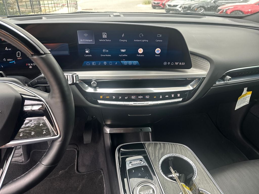 2023 Cadillac LYRIQ Luxury