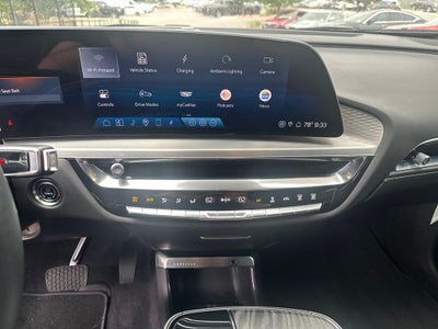2023 Cadillac LYRIQ Luxury