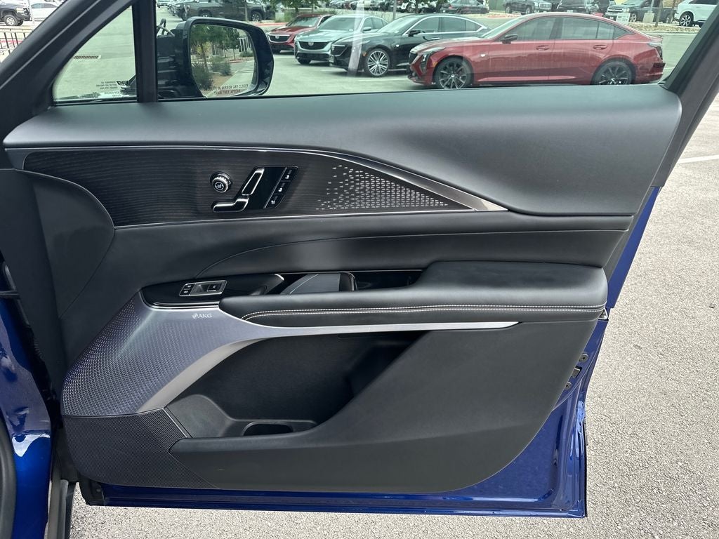 2023 Cadillac LYRIQ Luxury