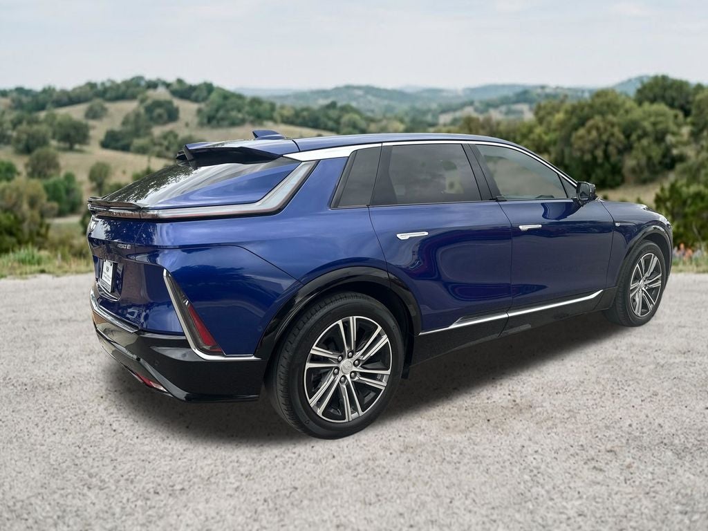 2023 Cadillac LYRIQ Luxury