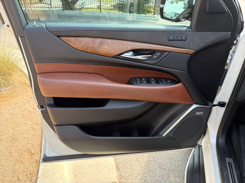 2020 Cadillac Escalade Premium Luxury