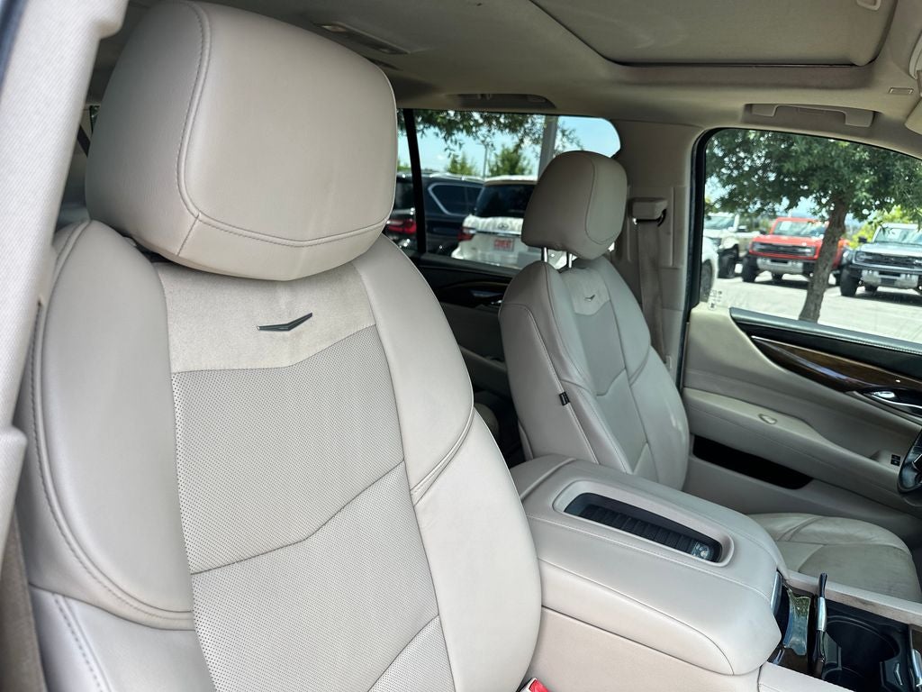2020 Cadillac Escalade ESV Luxury