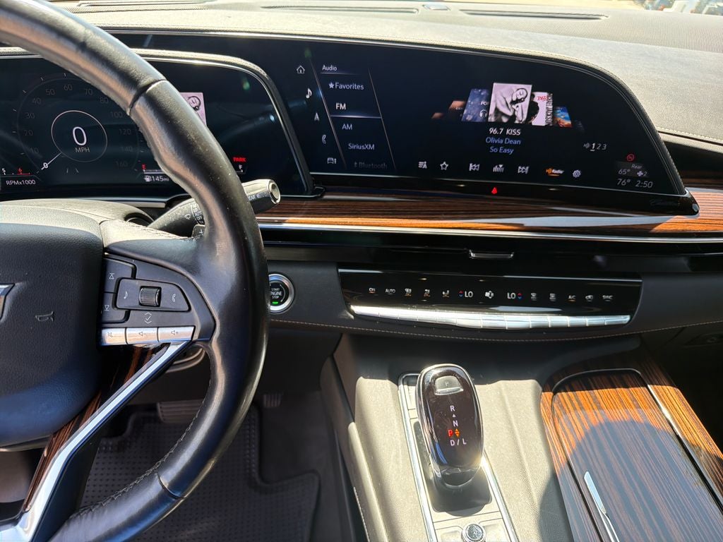 2022 Cadillac Escalade ESV Premium