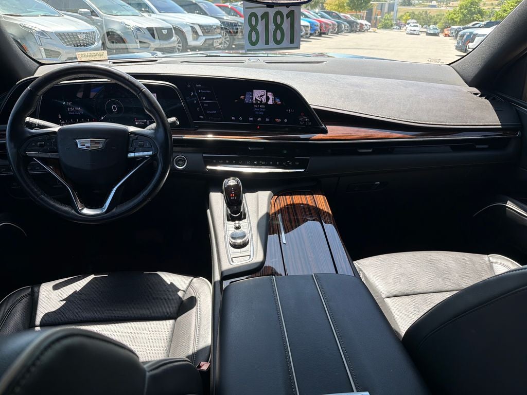 2022 Cadillac Escalade ESV Premium