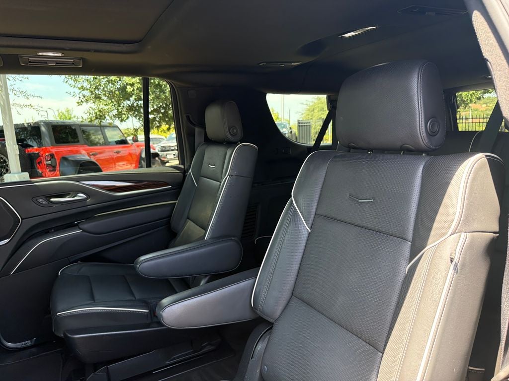 2022 Cadillac Escalade ESV Premium