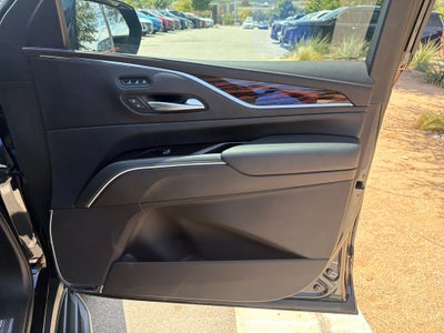 2022 Cadillac Escalade ESV Premium