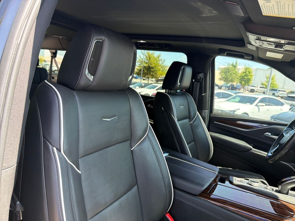 2022 Cadillac Escalade ESV Premium