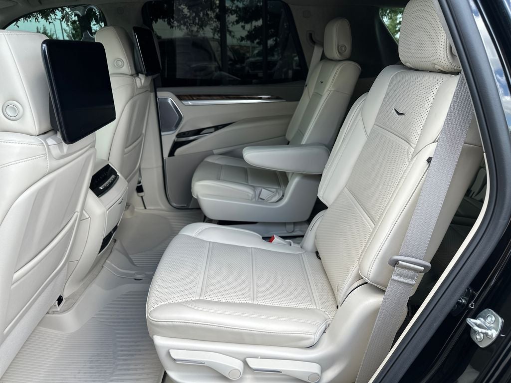 2025 Cadillac Escalade Premium Luxury Platinum