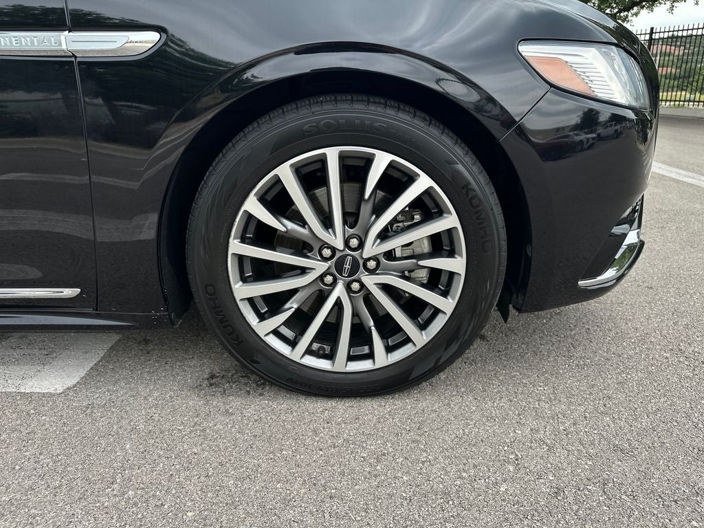 2019 Lincoln Continental Select