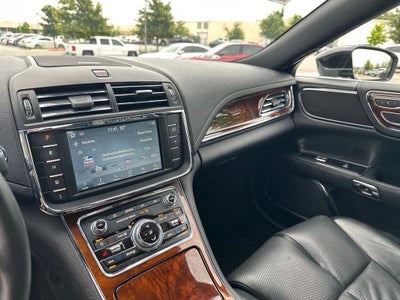 2019 Lincoln Continental Select