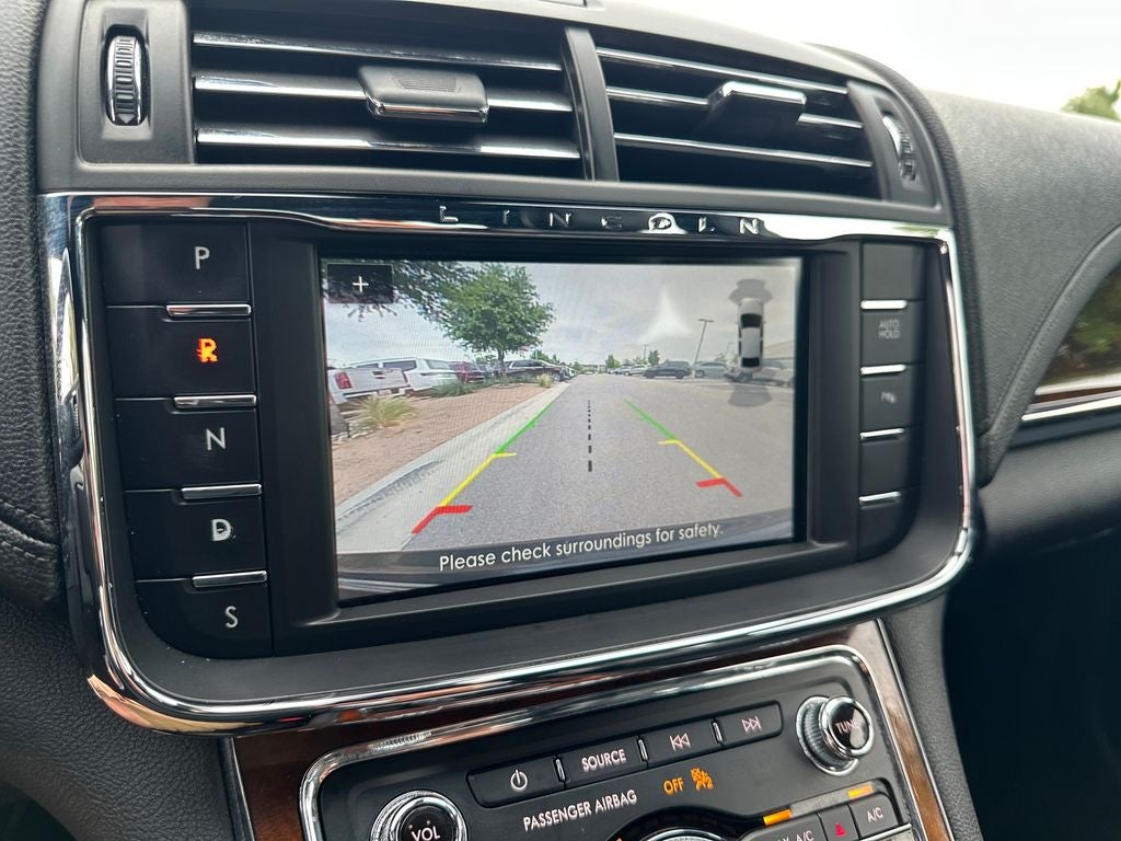 2019 Lincoln Continental Select