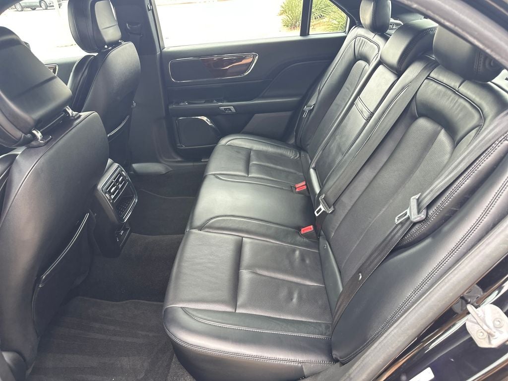 2019 Lincoln Continental Select