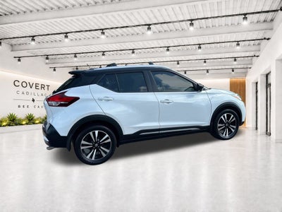 2019 Nissan Kicks SR