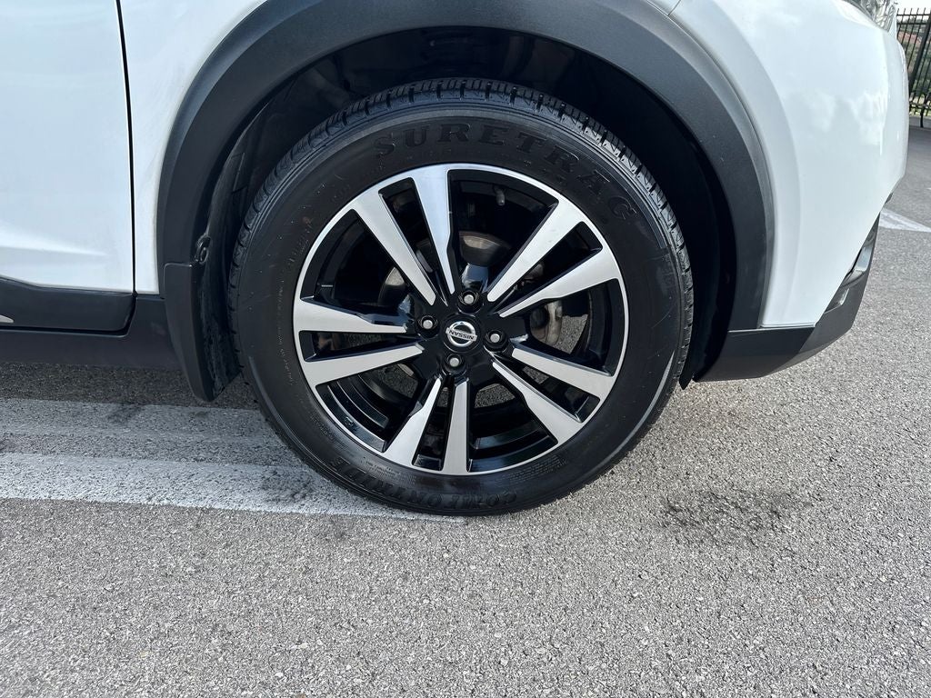2019 Nissan Kicks SR