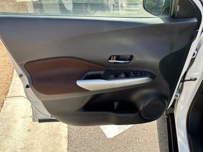 2019 Nissan Kicks SR