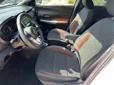 2019 Nissan Kicks SR