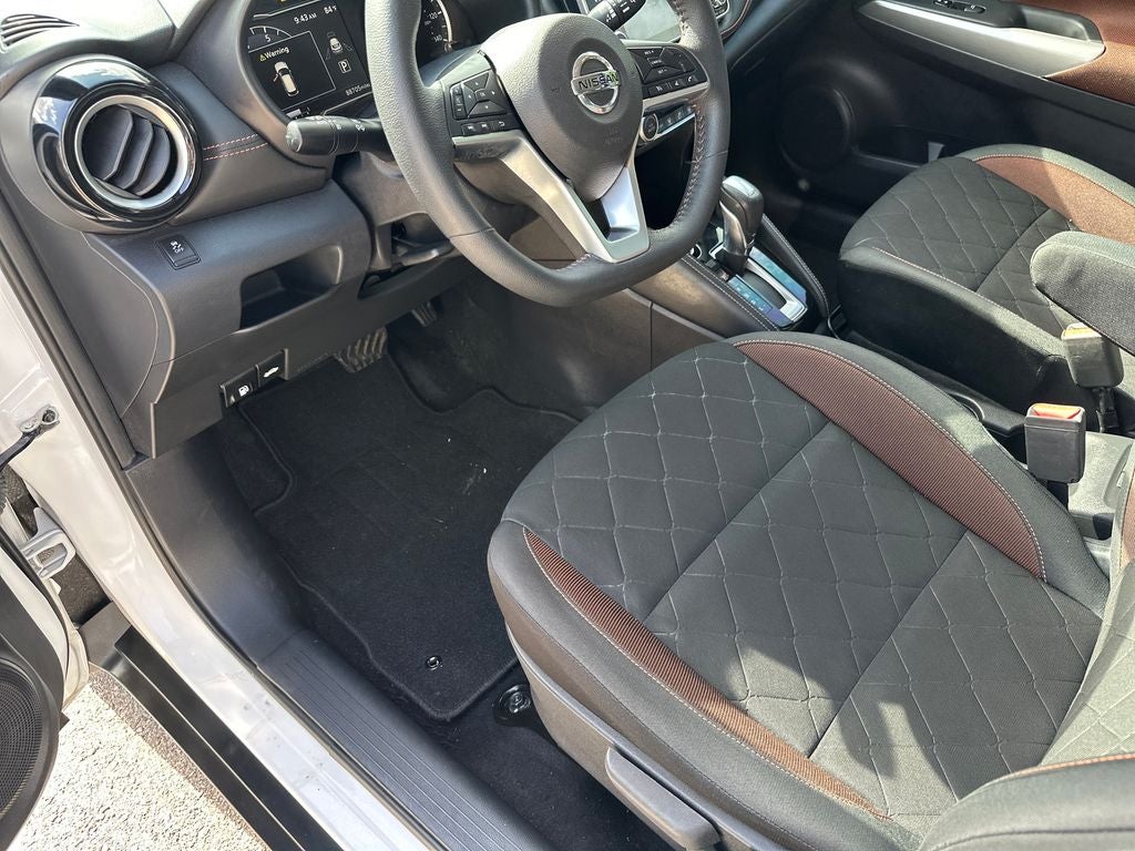 2019 Nissan Kicks SR