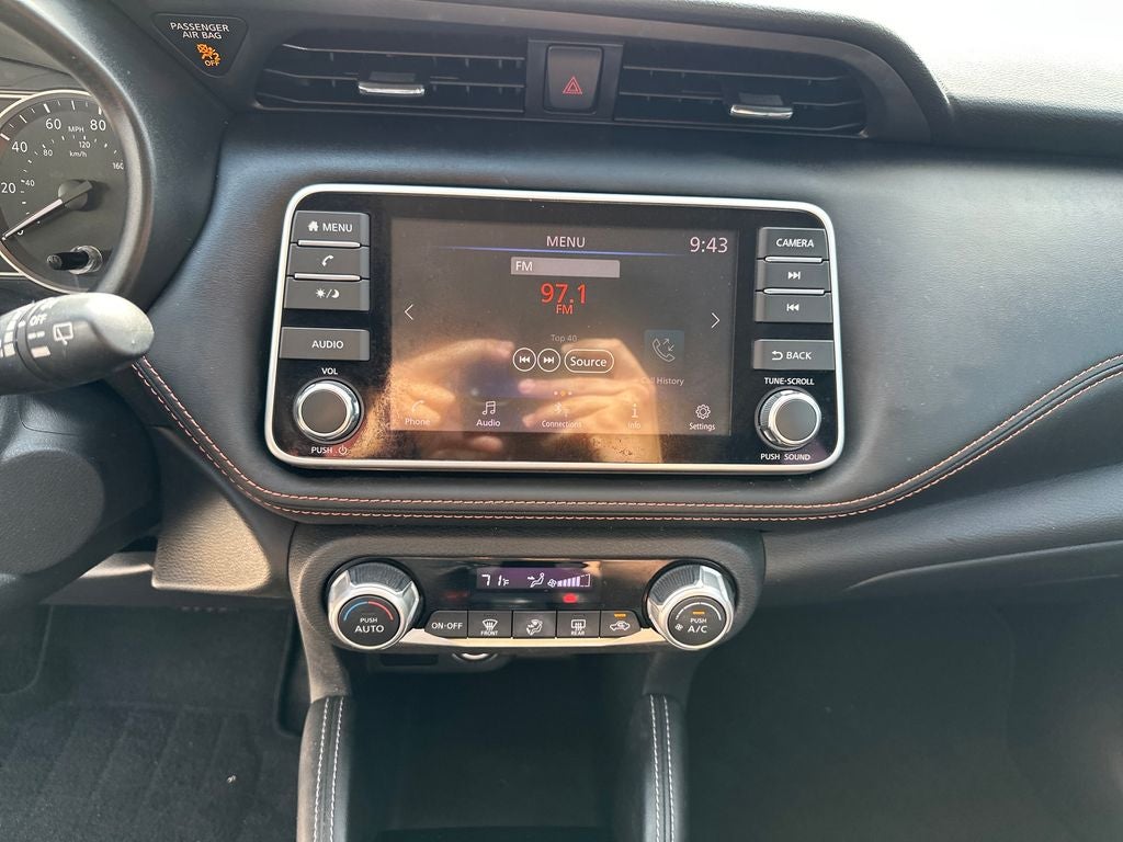 2019 Nissan Kicks SR