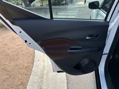 2019 Nissan Kicks SR