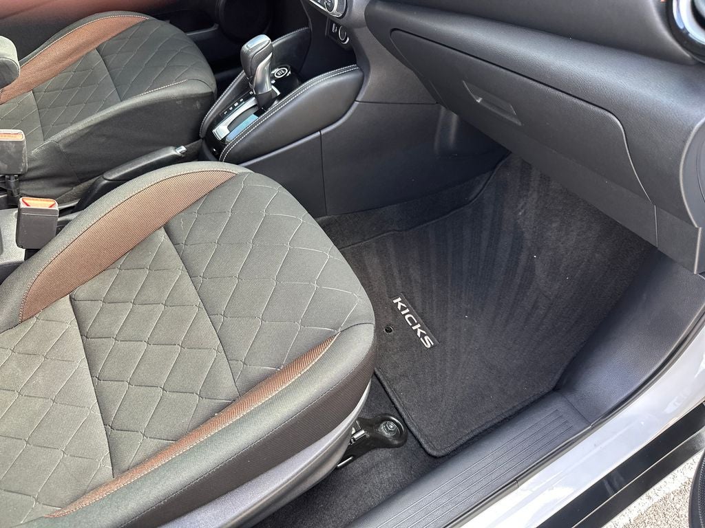 2019 Nissan Kicks SR